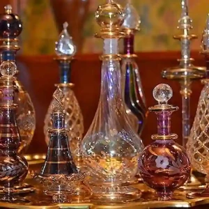 Egyptian Perfume - History, Scents and Buying Guide