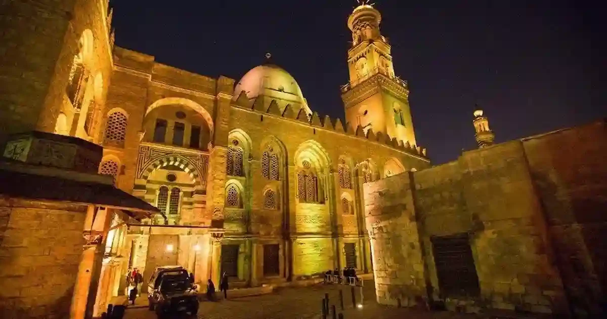 El Moez Street - History, Sights and Full Guide
