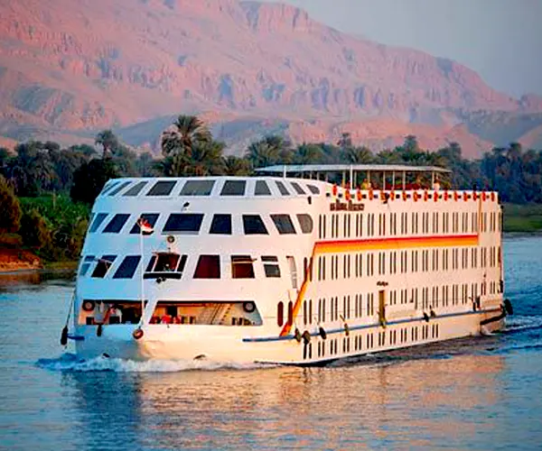 Standard Nile Cruises