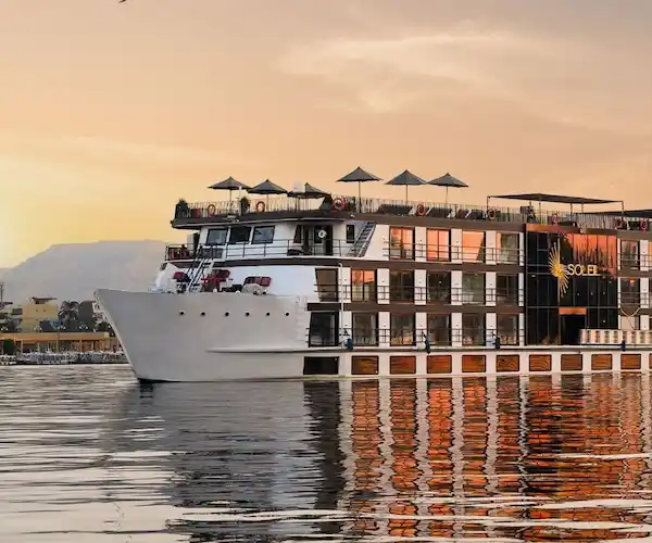Deluxe Nile Cruises