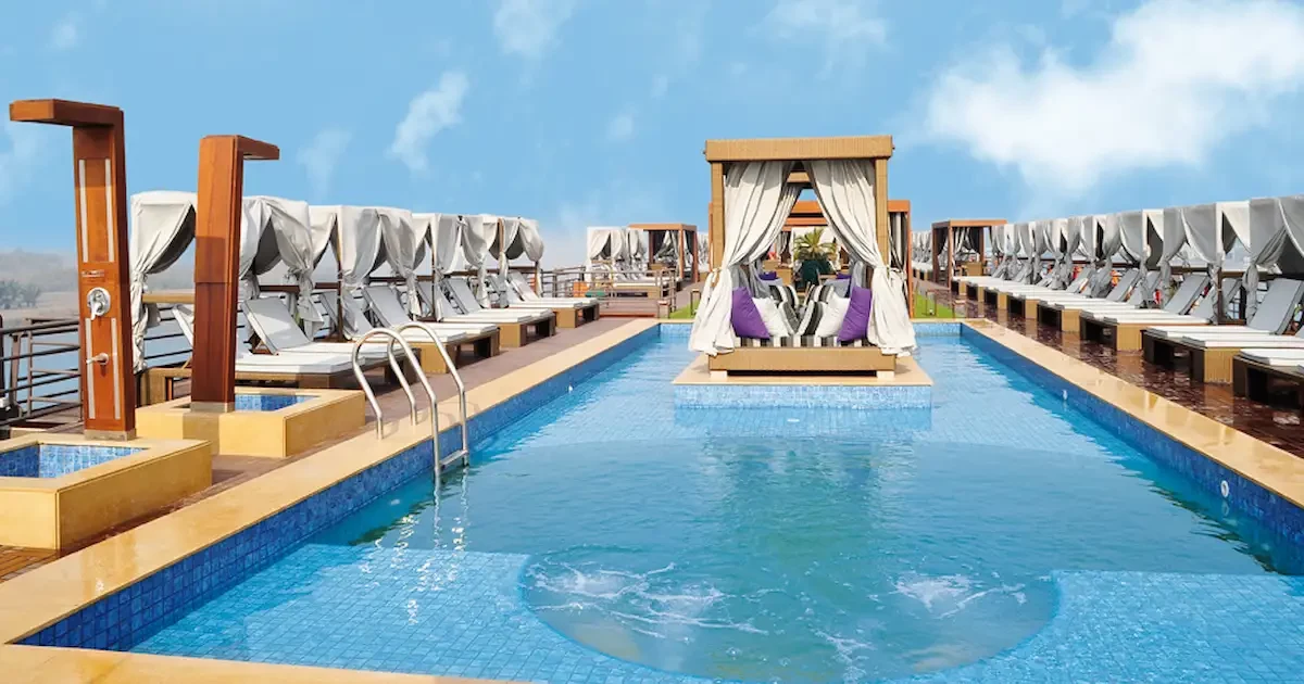 MS Esplanade Nile Cruise sun deck and pool