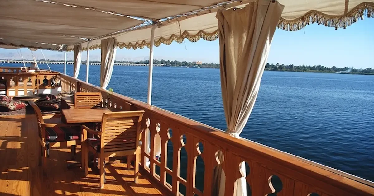 Exterior view of Dahabiya Judi sailing the Nile