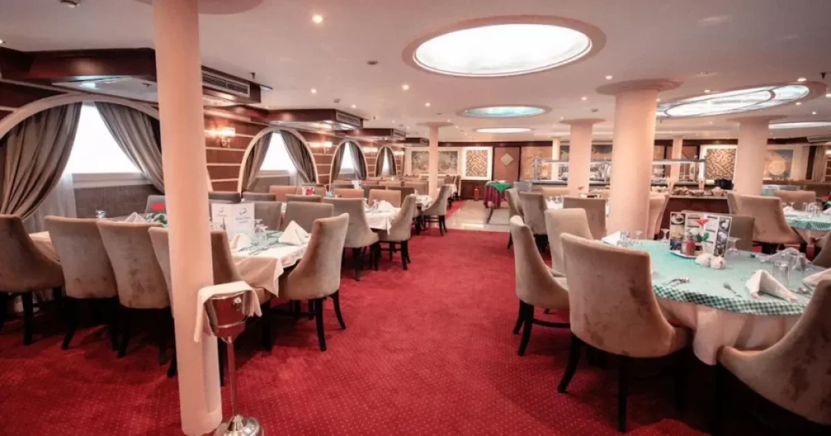 Nile Story restaurant onboard