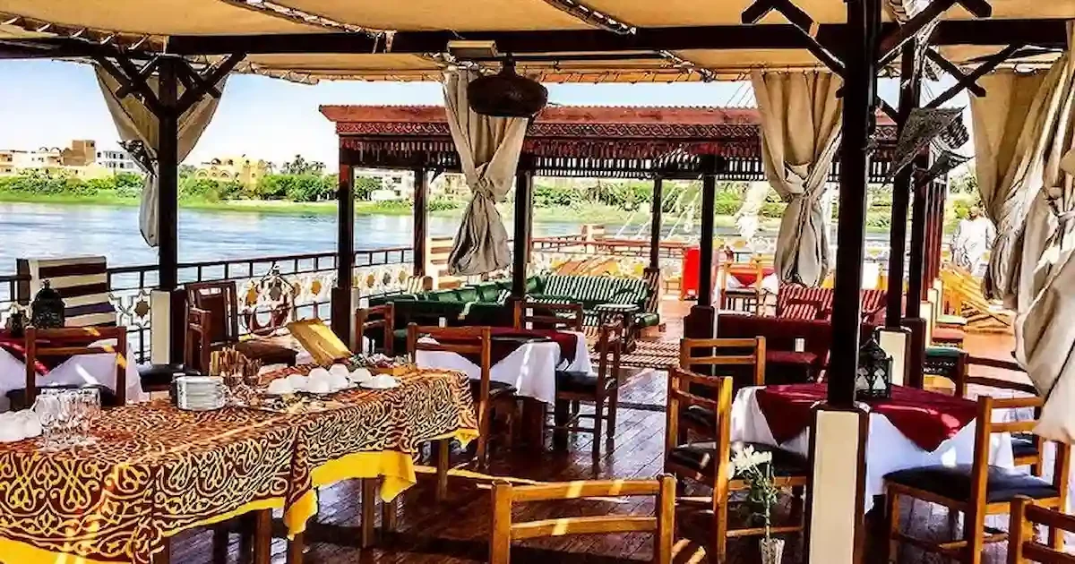 Dining experience onboard Dahabiya Judi