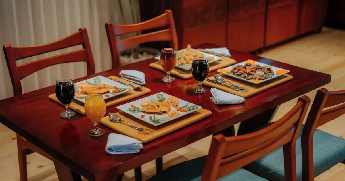 Onboard dining setup on Azhar Dahabiya