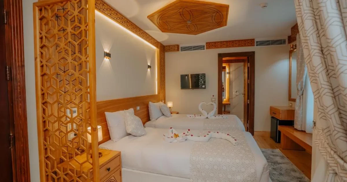 Elegant cabin interior aboard Azhar Dahabiya
