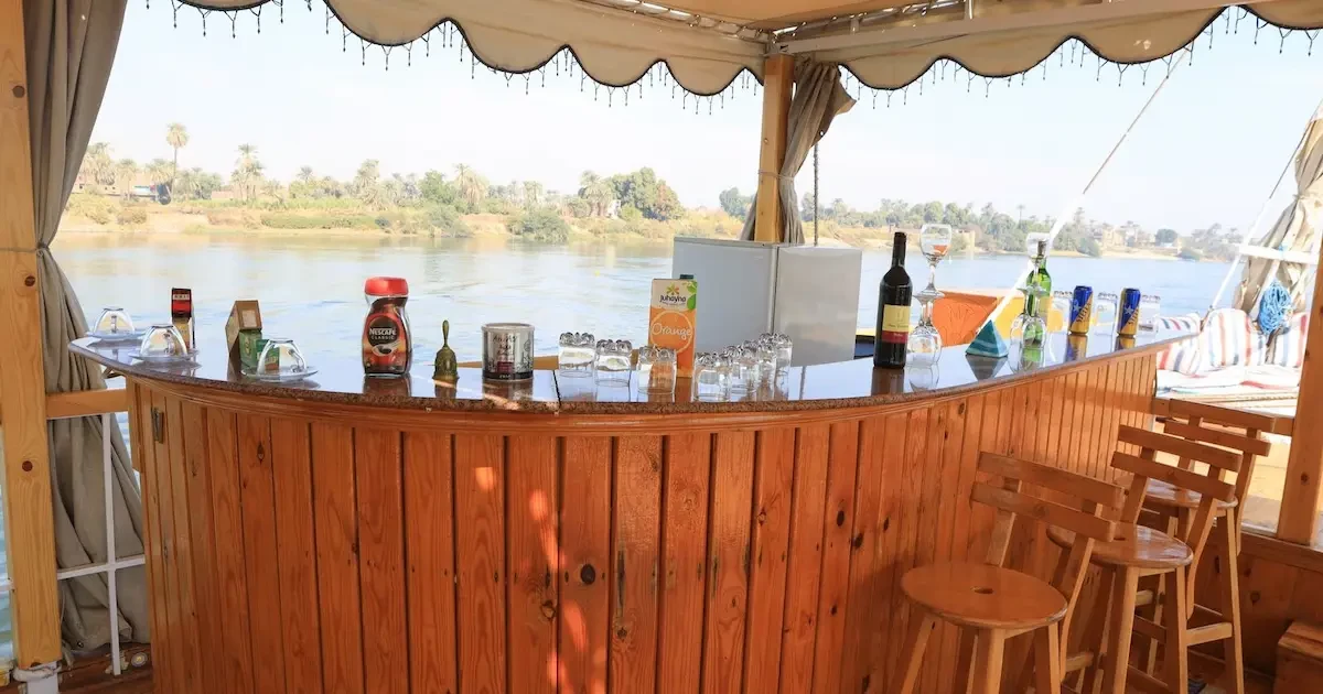 Three Pyramids dahabiya sailing nile bar