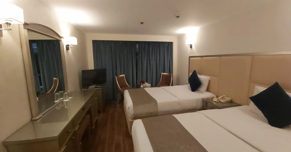 Luxury suite aboard Nile Dolphin