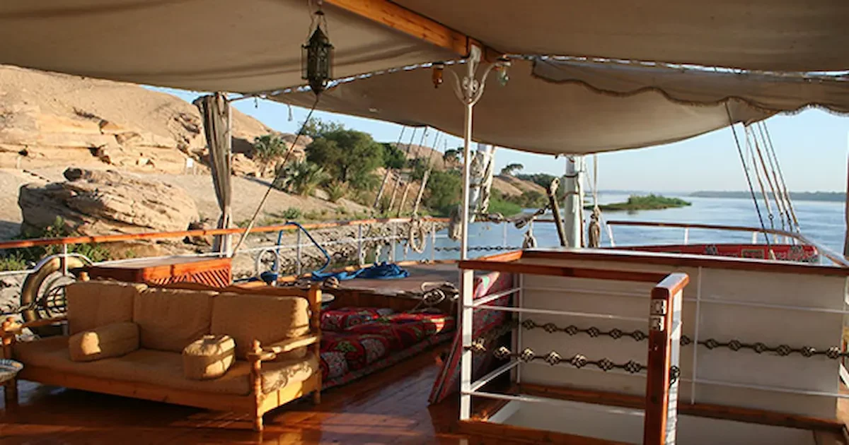 Panoramic sundeck on Princess Donia Dahabiya