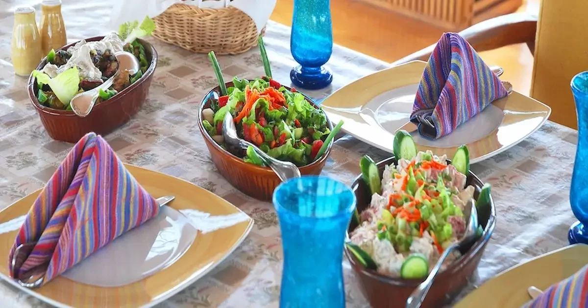 Dining onboard Dahabiya Zekrayaat