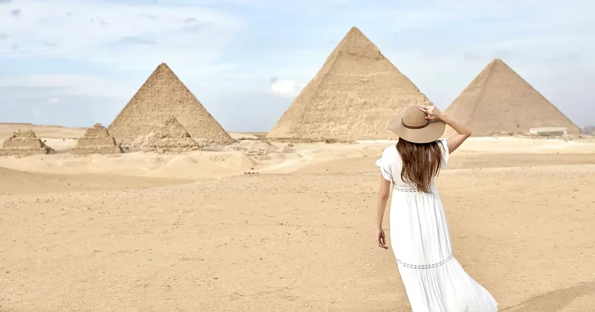 Pyramids of Giza Luxury Egypt Tour