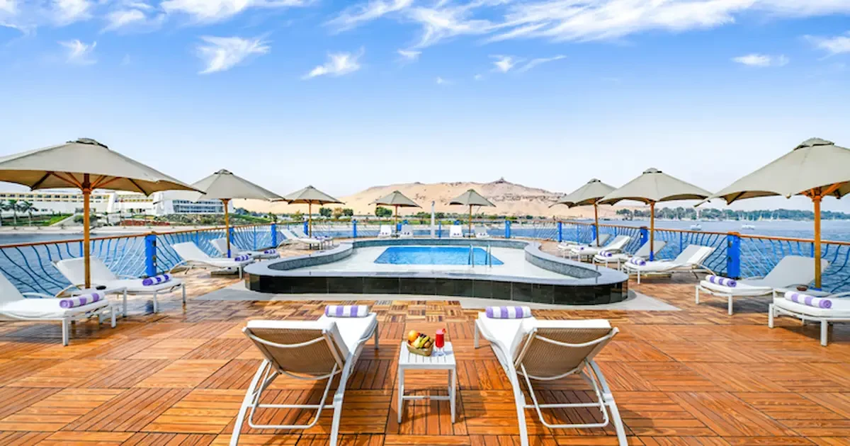 Kontiki Nile Cruise sun deck and pool