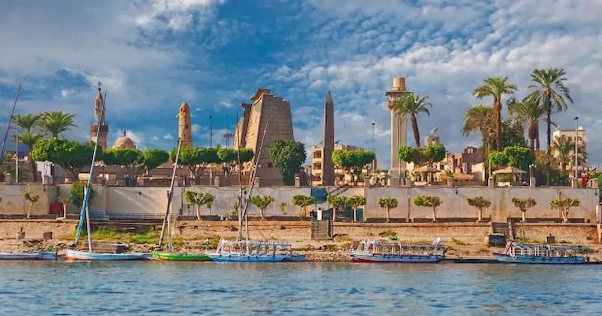 Nile Valley Luxor economy Egypt tour