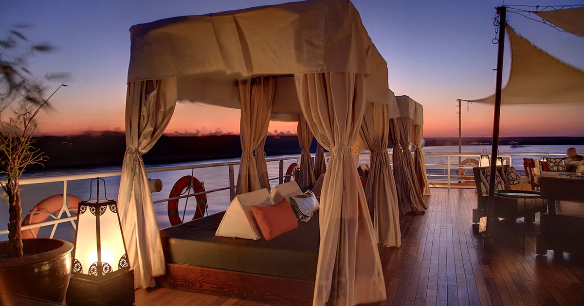sanctuary-nile-adventurer-sailing