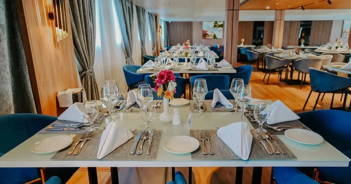 Fine dining aboard MS Miriam