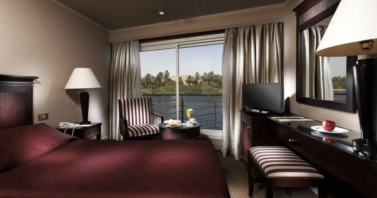 Jaz Crown Jubilee deluxe cabin