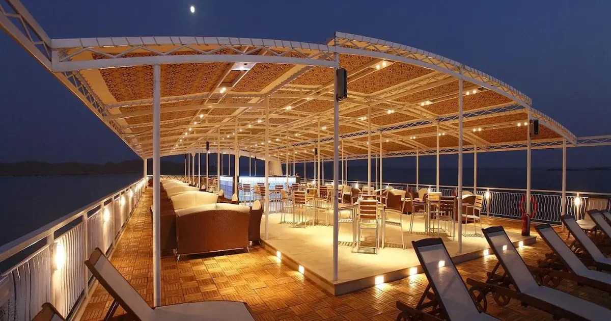 Steigenberger Omar El Khayam luxury cabin
