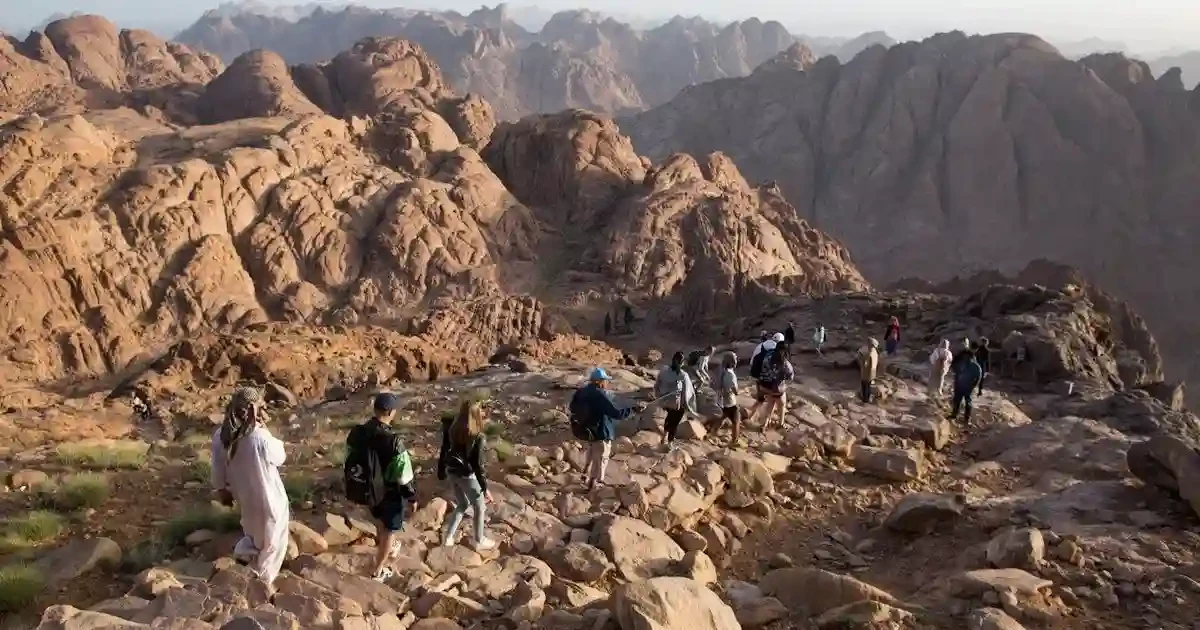 bedouin guide moses mountain trek experience