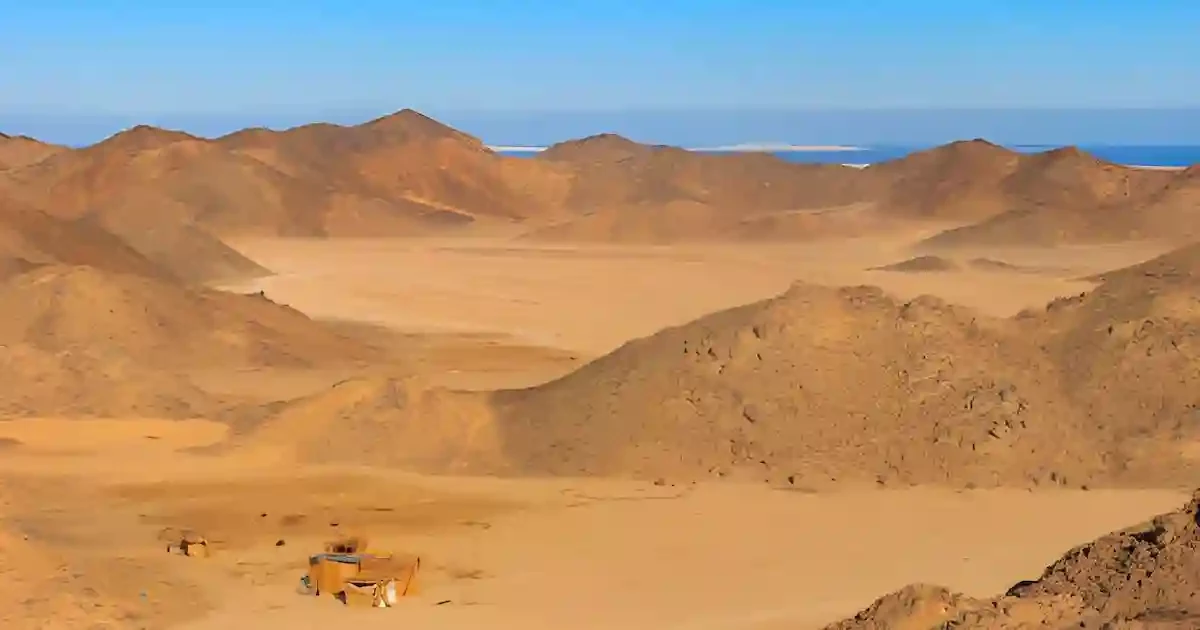 Wide desert valley near Marsa Alam safari route
