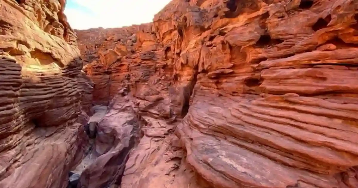 dahab canyons sandstone formations