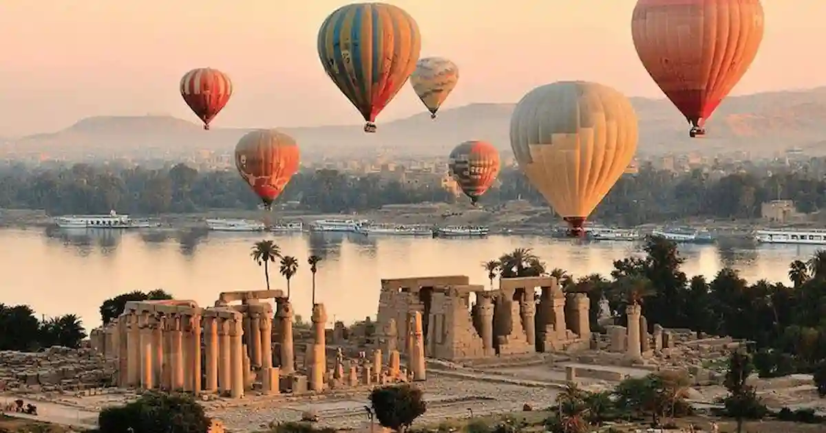 Hot air Balloon Luxor from Hurghada sunrise view