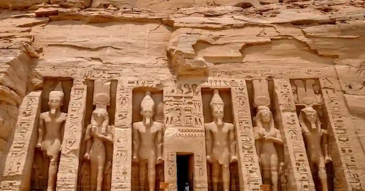Giant statues of Ramses II at Abu Simbel