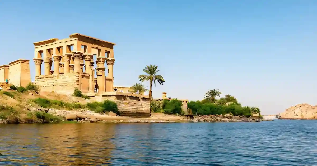 8-day Egypt tour with Cairo and Nile Cruise from Aswan to Luxor exploring pyramids and ancient temples