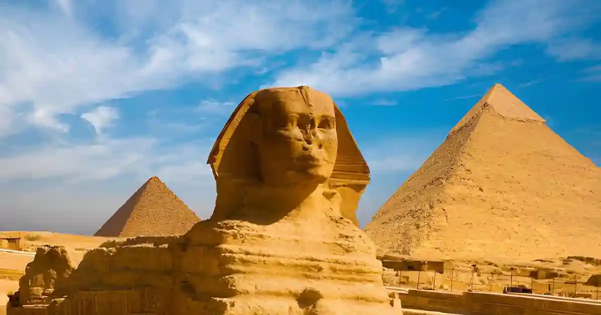 4-day Cairo short break tour exploring the Pyramids of Giza, the Egyptian Museum, and historic Cairo