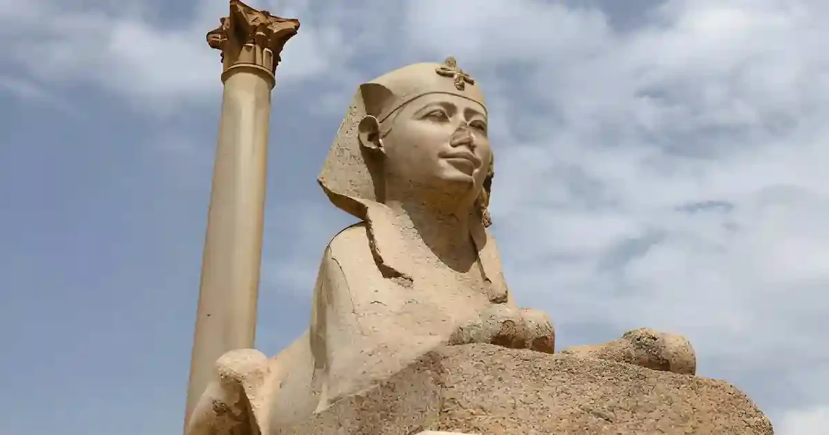 6-day Cairo tour with a one-day Luxor flight excursion to explore the Valley of the Kings and Karnak Temple