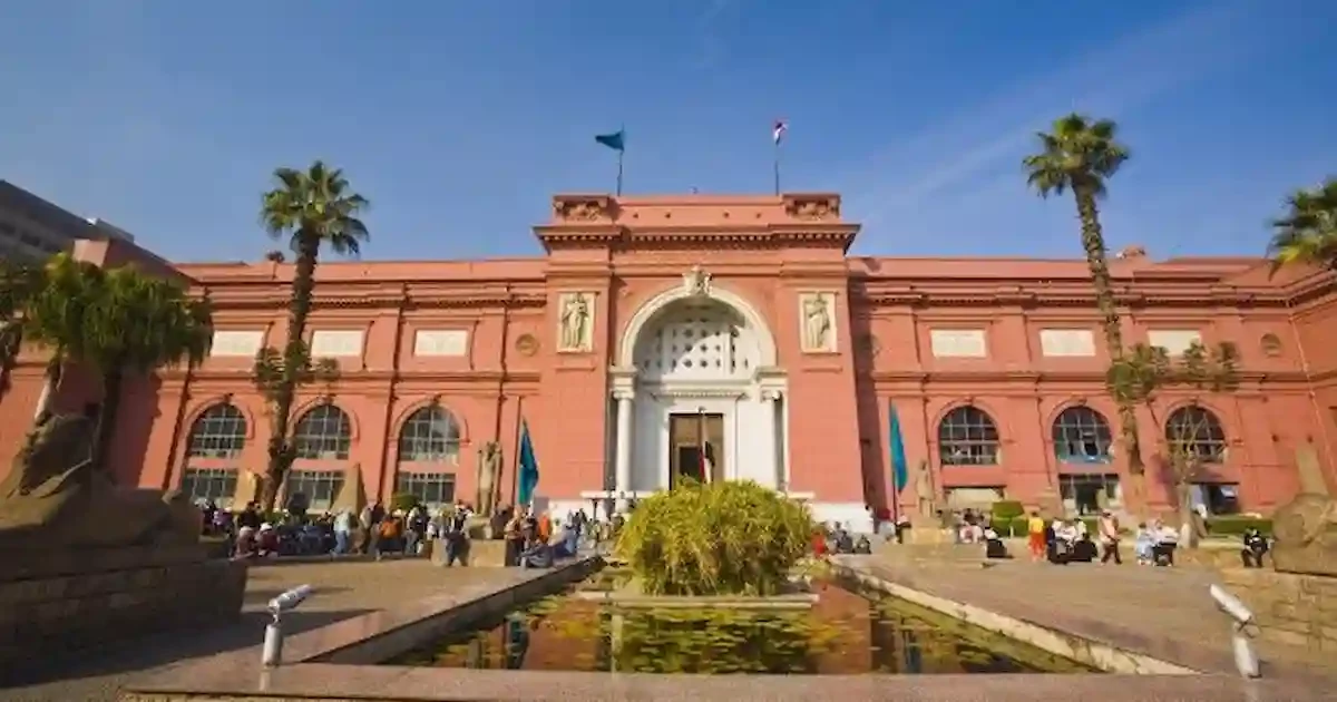 egyptian-museum-cairo.jpg Egyptian Museum Cairo artifacts day trip