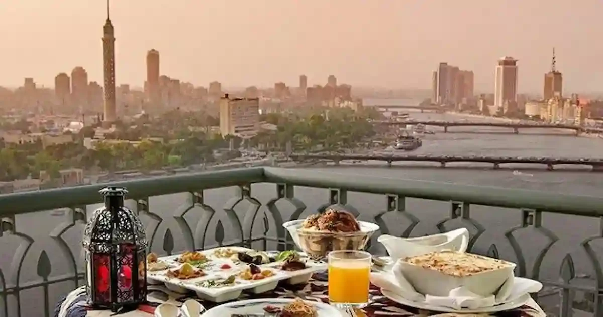 cairo-lunch-experience.jpg Lunch in Cairo during day trip tour