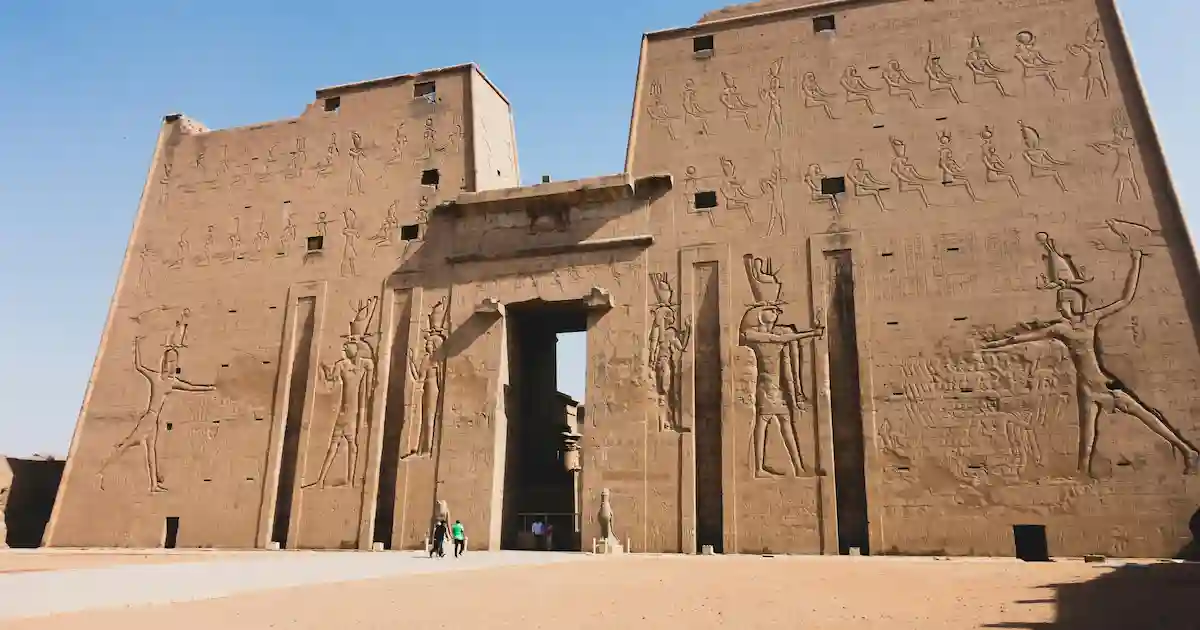 Temple of Horus at Edfu with falcon statue