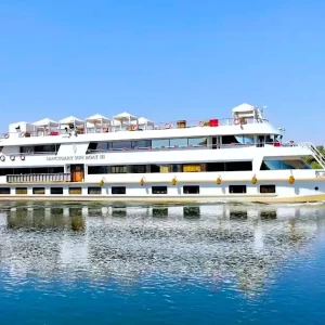 Sanctuary Sun Boat III