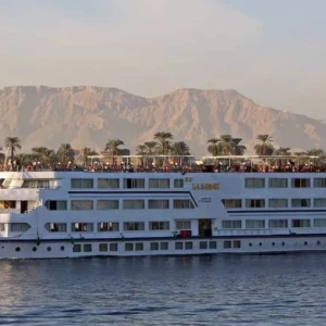LA Sarah Nile Cruise
