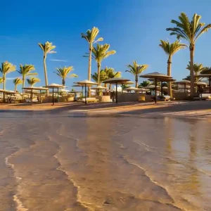 Cairo, Luxor and Hurghada tour with sleeper train journey and Red Sea beach stay in Egypt