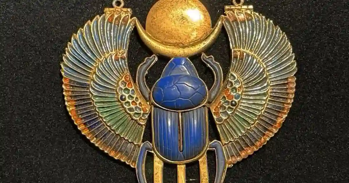 scarab amulet egypt gold.jpg