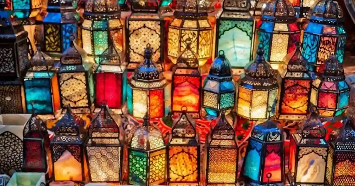khan el khalili bazaar egypt lanterns