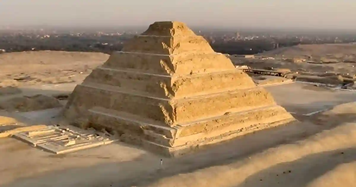 step pyramid djoser imhotep.