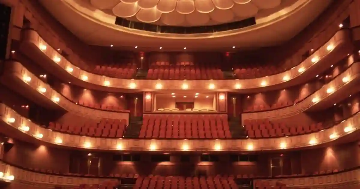 cairo opera house egypt main hall.jpg